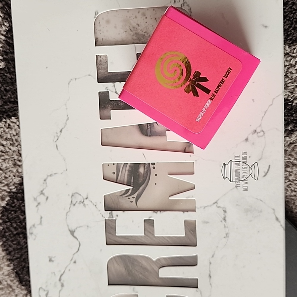 Jeffree star and james charles Makeup bundle - Picture 5 of 9